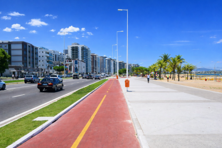 Calçadão na Praia de Camburi