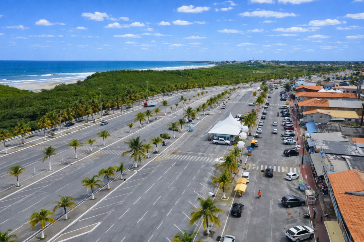 Estacionamento à beira mar