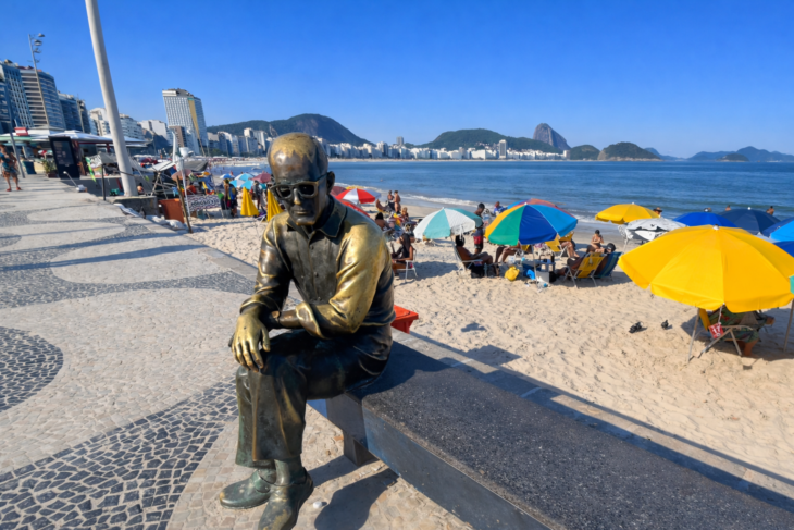 Estátua de Carlos Drummond de Andrade