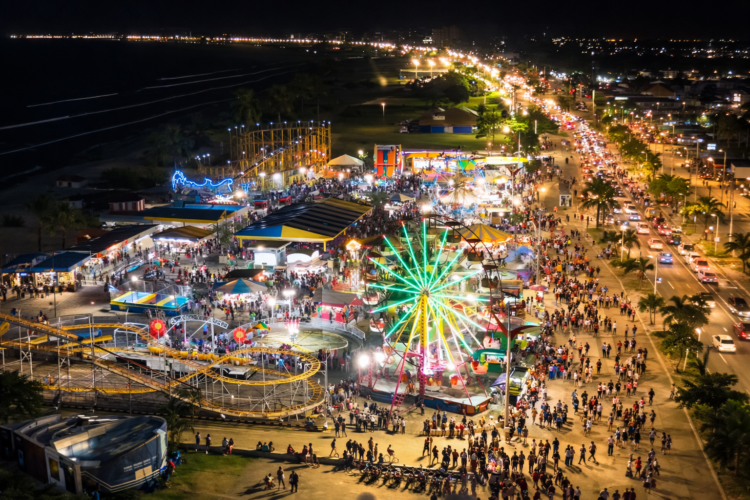 Noite na Praia Martim de Sá