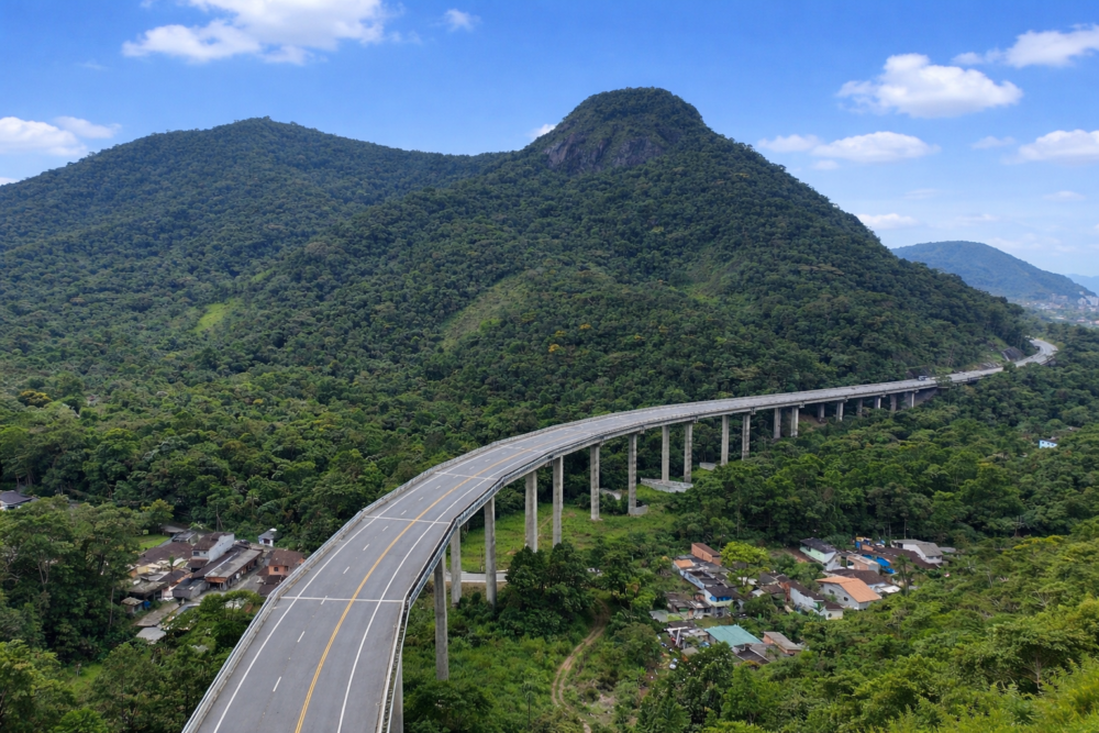 Rodovia dos Tamoios - Principal acesso a Ubatuba