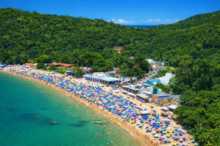 Verão na Praia das Laranjeiras