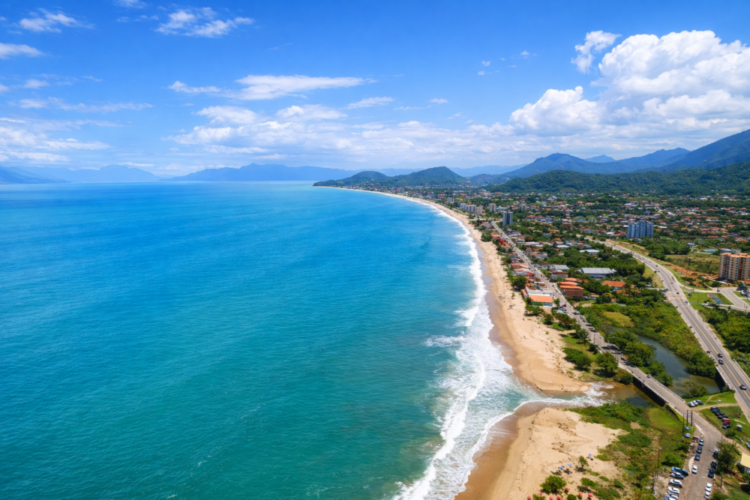 Vista aérea da praia da Cocanha