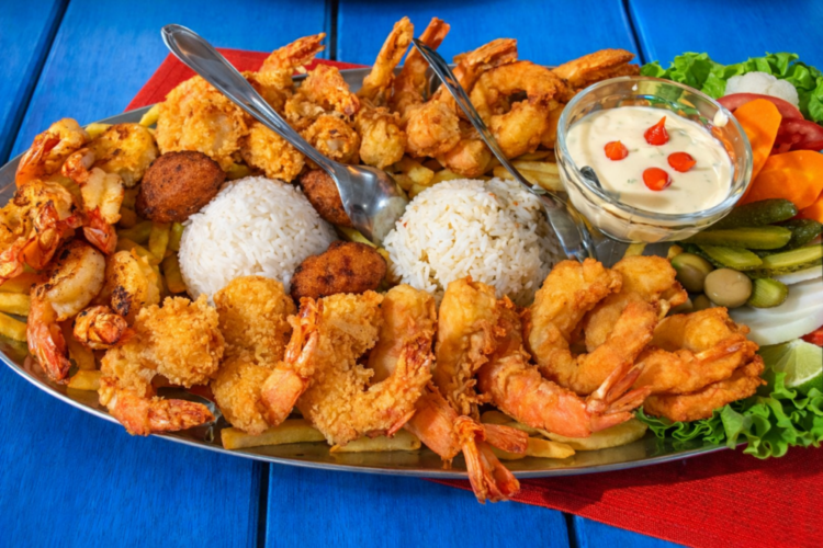 Porção de camarão frito