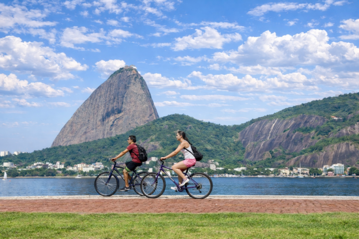 Passeio de bike pela orla de Ipanema