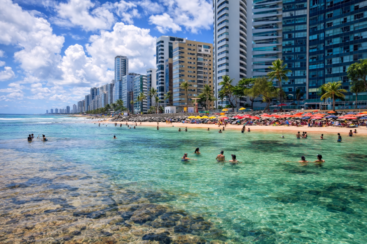 Piscinas naturais nas praias de Recife