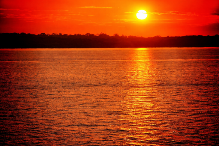 Pôr do sol na Praia da Fazendinha